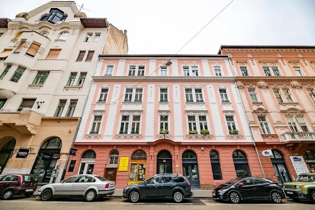 Adina Apartment Budapest