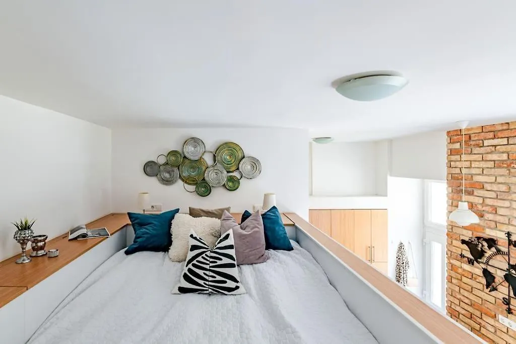 Adina Apartment Budapest 0*,  Hungary